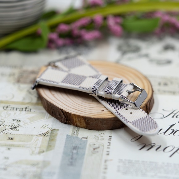 Checker Apple Watch Band Damier Azur W/Gray Checker Leather 38/40/41 & 42/44/45 - Picture 4 of 5